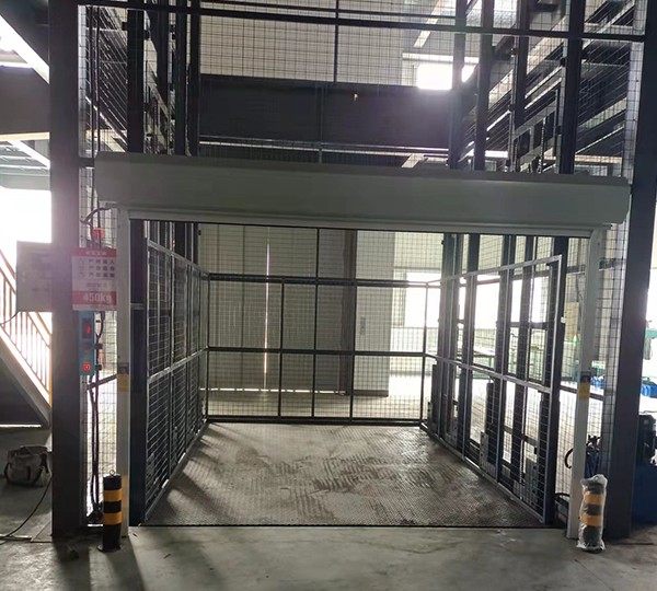 导轨式升降货梯